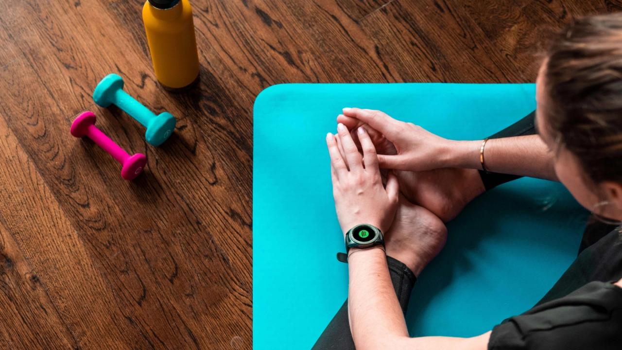 Kelebihan Dan Kekurangan Menggunakan Smartwatch Saat Berolahraga