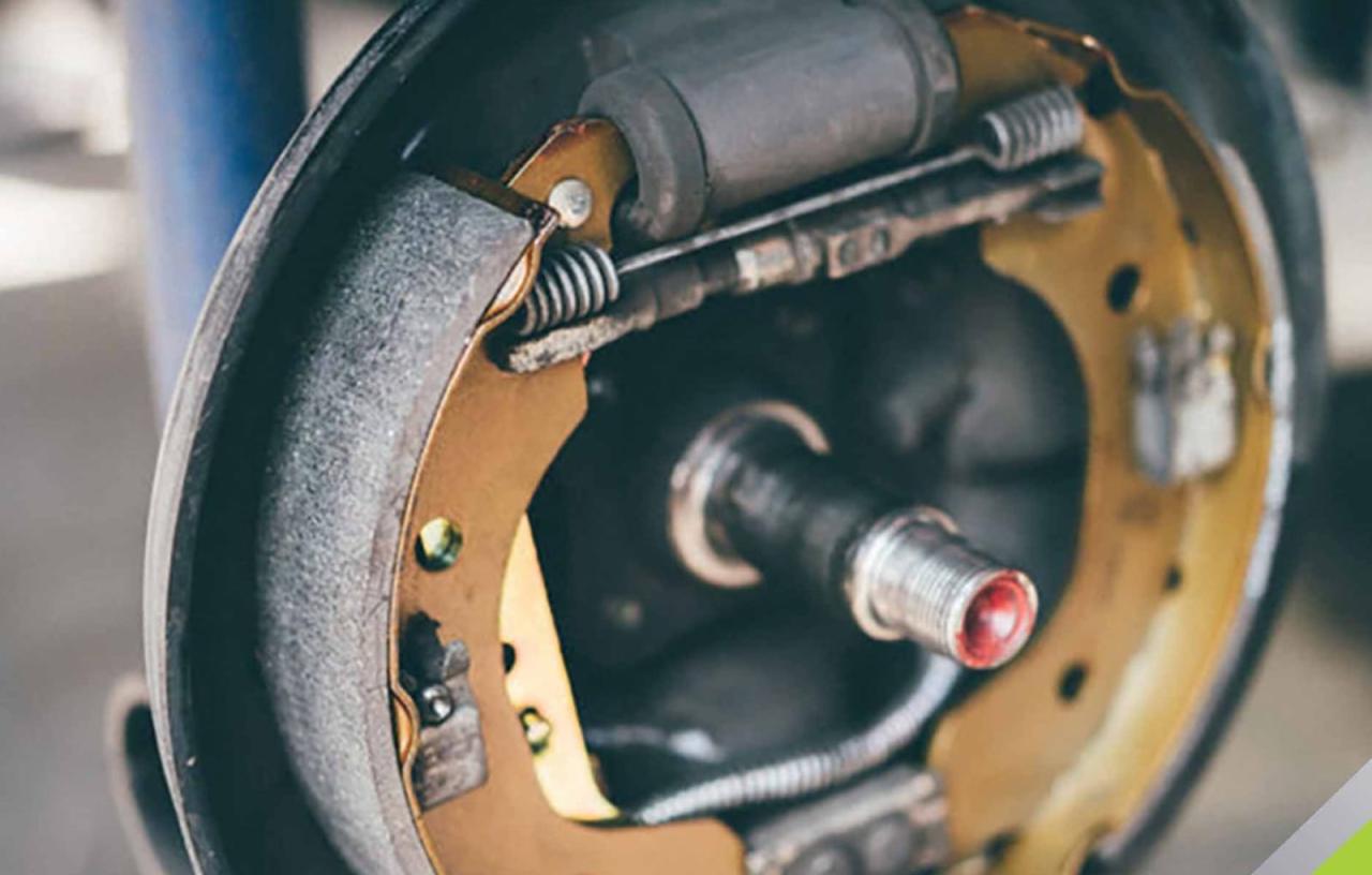 Bagaimana Cara Memeriksa Rem Mobil Di Rumah